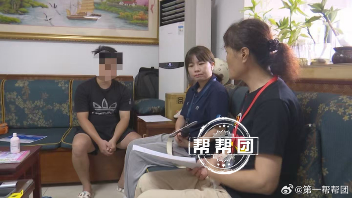 妻子起诉离婚称丈夫多次言语威胁，男方回应因外貌提升生疑
