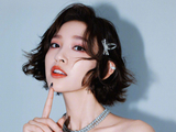 唐艺昕全开麦唱跳舞台元气十足