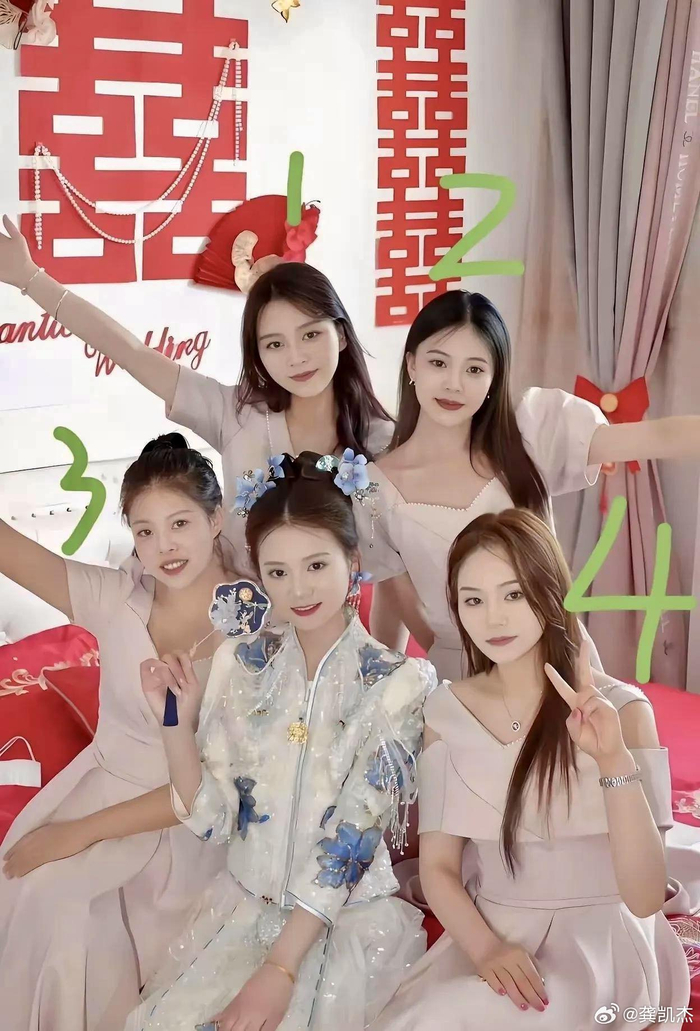 四伴娘单身待相亲，你会选择谁