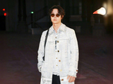 王一博香奈儿大秀外媒首波图，九头身比例惊艳