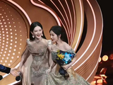 杨紫送谢娜演唱会花篮贺新剧《家业》
