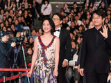 周迅凭初次尝到寂寞获釜山电影节最佳演员奖