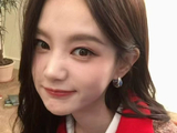 李一桐周六晒plog笑容甜美
