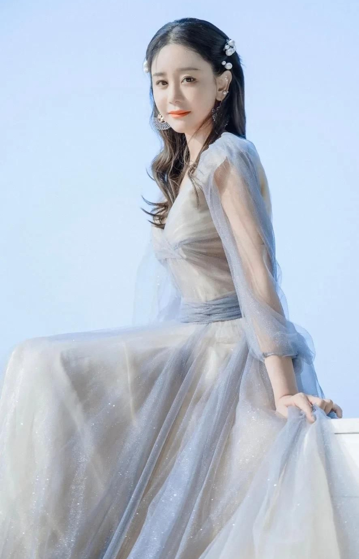 海陆高清魅力写真明艳动人