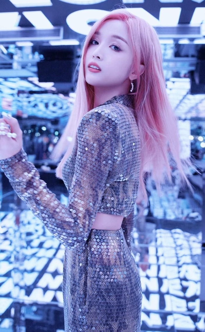 吴宣仪高清冷艳美照美艳动人