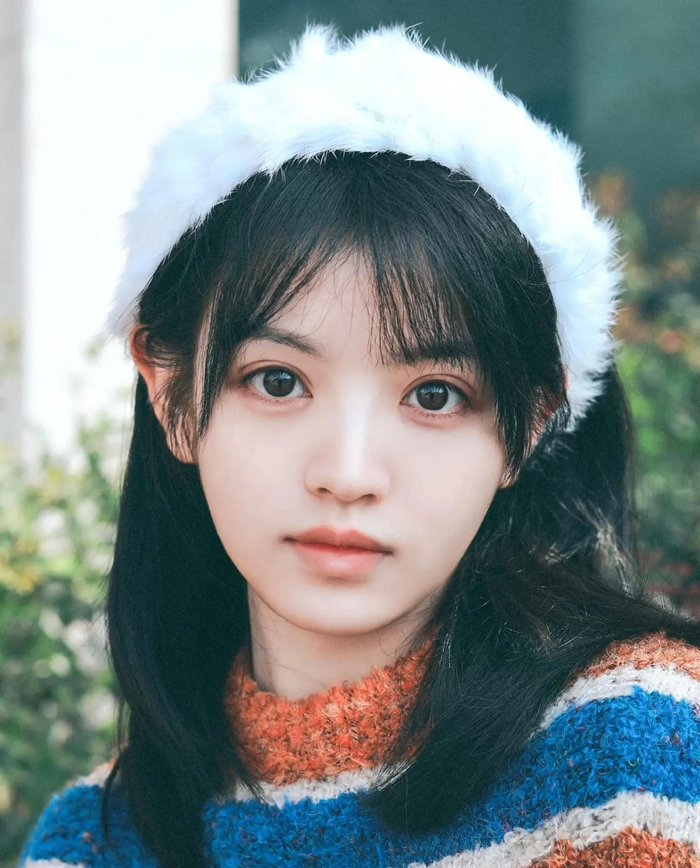 甜美可爱的田曦薇楚楚动人文雅秀丽的写真照