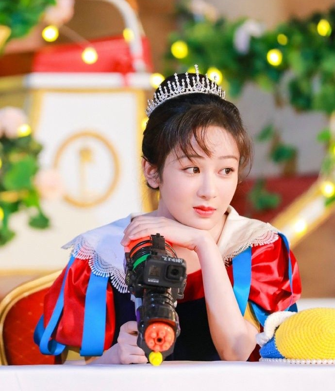 杨紫白雪公主造型,可爱迷人!__财经头条