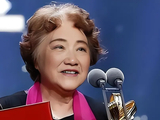 88岁老戏骨祝希娟近况曝光！嫁给侯烽民儿女双全，晚年生活很幸福