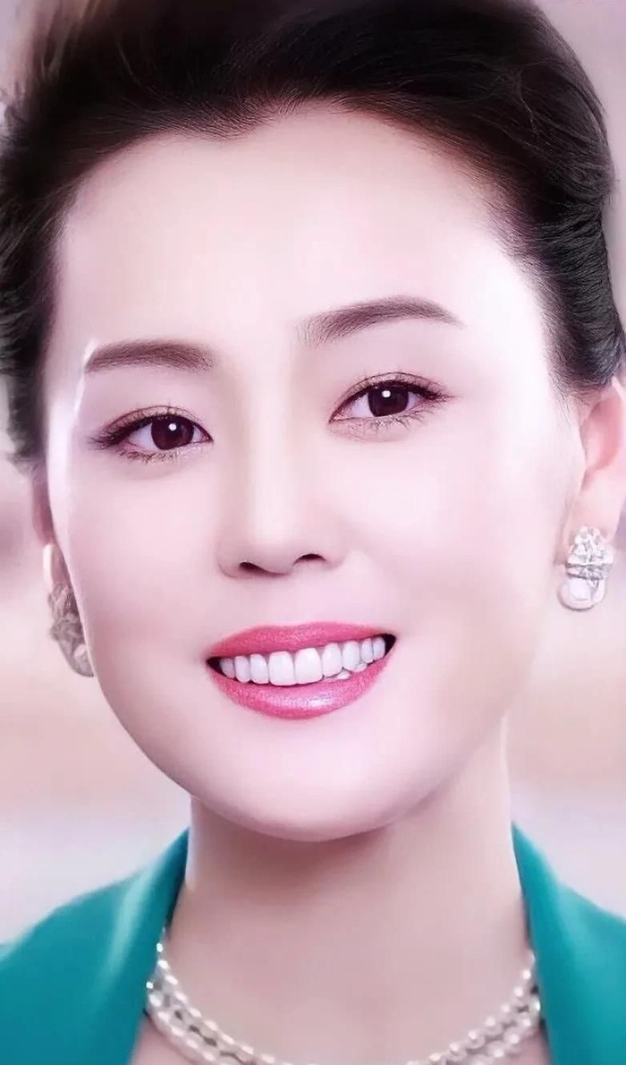 梁爱琪高清优雅写真妩媚动人