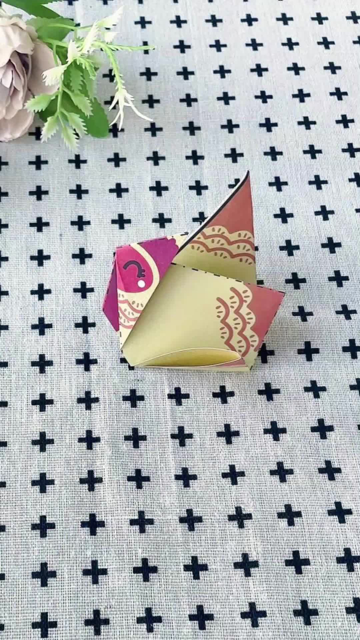 创意手工折纸可爱的大公鸡