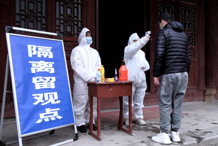 汉阴县初级中学开展疫情防控应急“实战”演练