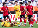 2-1晋级决赛后，韩国媒体却怒批主裁偏袒国足：多吃三张红牌才是