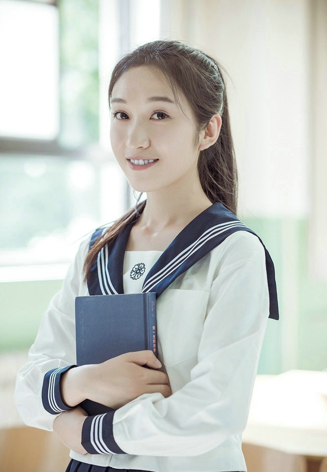 清纯学妹笑容可爱自信优雅唯美写真