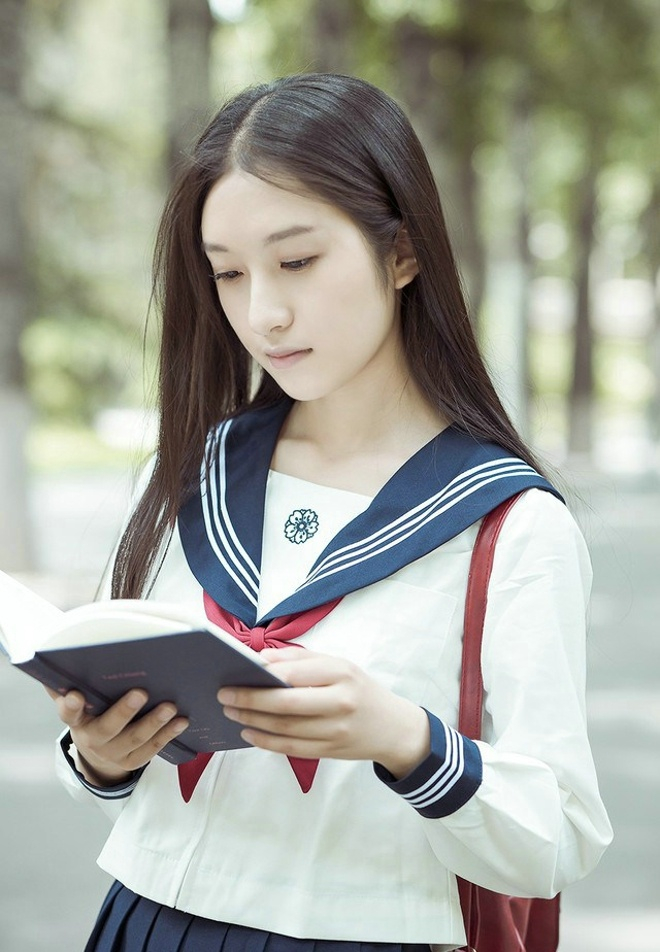 清纯学妹笑容可爱自信优雅唯美写真