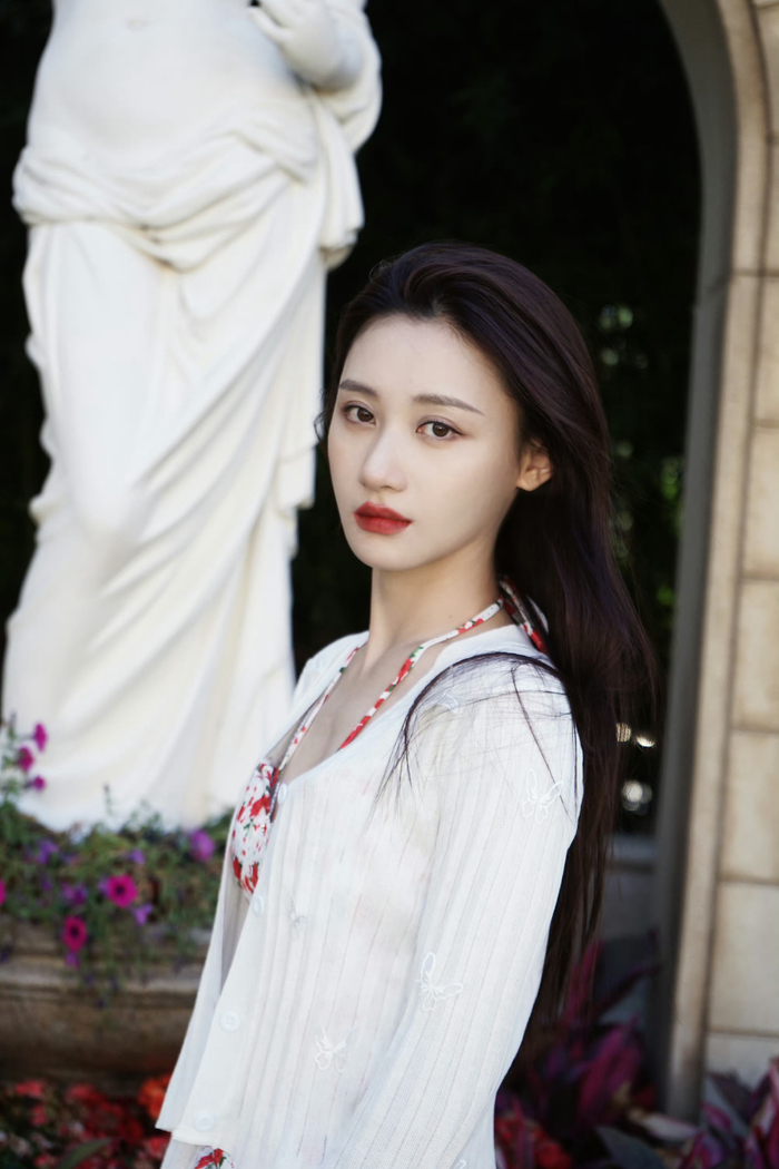 何宣林夏日随拍仙女甜美碎花裙温柔初恋感体验夏日的浪漫