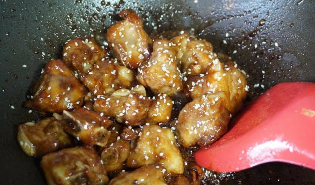 爱吃排骨一定要收藏学会这种做法酸甜开胃5斤排骨不够吃