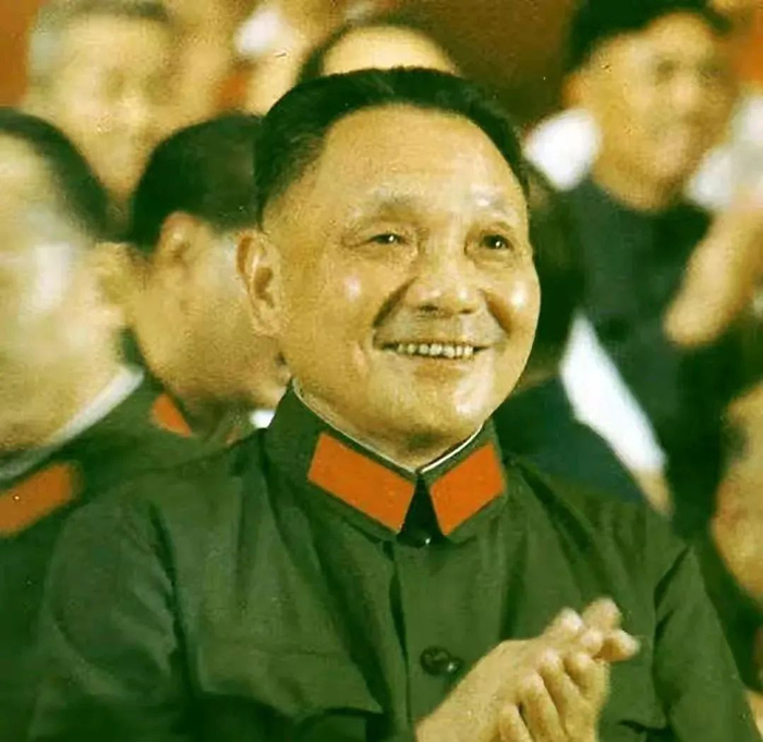 鄧小平自筆拓本　福　掛軸 w700d1q75cms.jpg