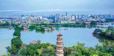 中国最宜居的3座城市,比北海性价比高,环境好养老绝佳__财经头条