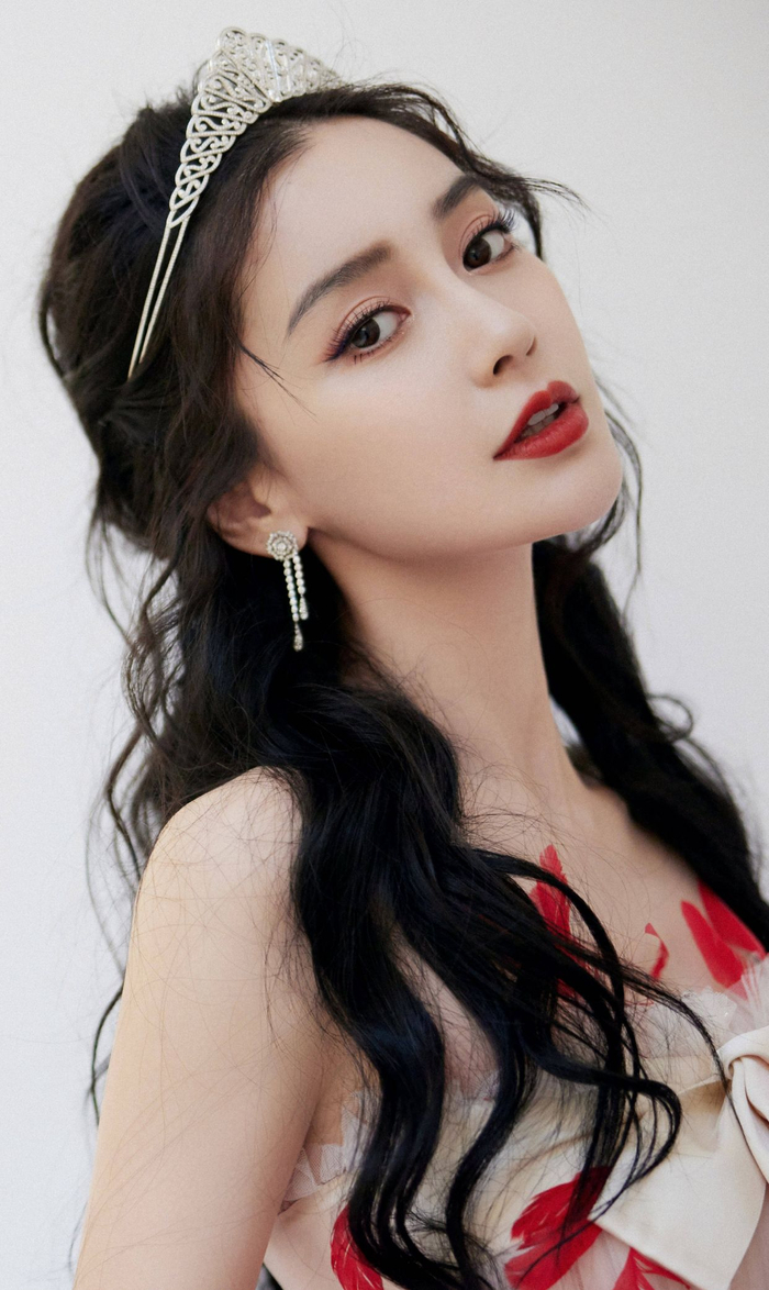 演员杨颖,精致又高贵的女明星,请看美照