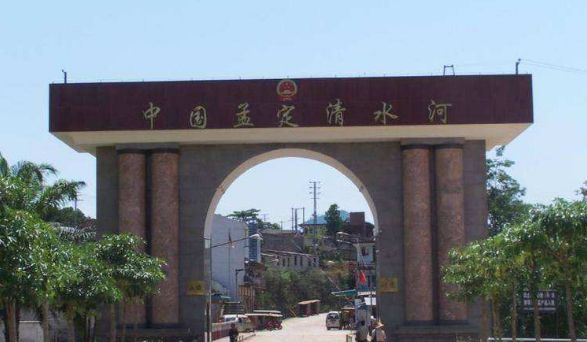 直击:中国边境上的9大国门,雄伟而气派,全世界最霸气