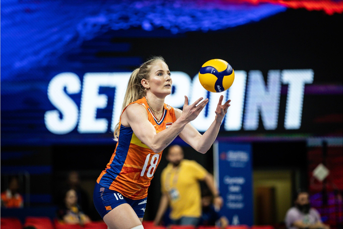 世联赛揭幕战!荷兰女排横扫鱼腩,比赛质量不高,保加利亚送23分