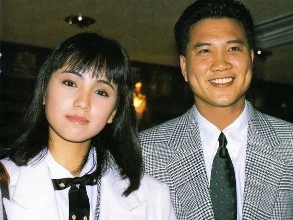邓萃雯|假新闻|郑敬基_新浪新闻
