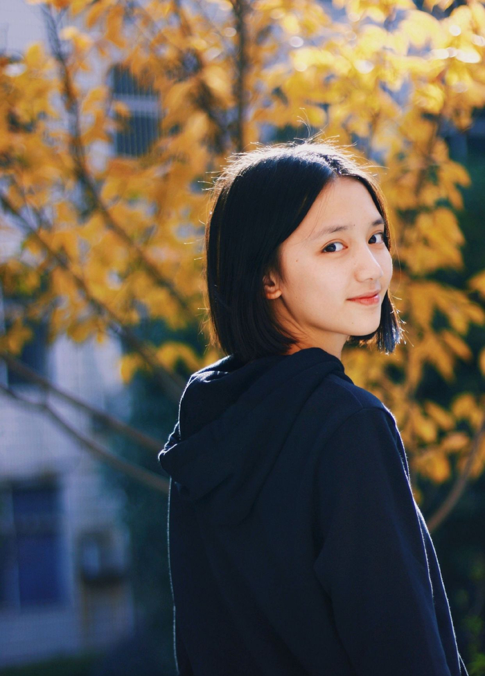 “美少女”段钰:清纯可爱,楚楚动人