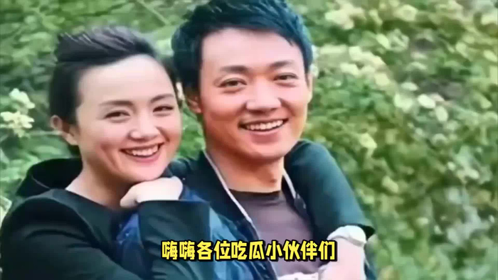 明星夫妇辛柏青与朱媛媛平凡中闪耀魅力不凡