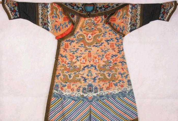 海水江崖纹：古代龙袍必备的装饰纹样，寓意福山寿海江山一统！|福山