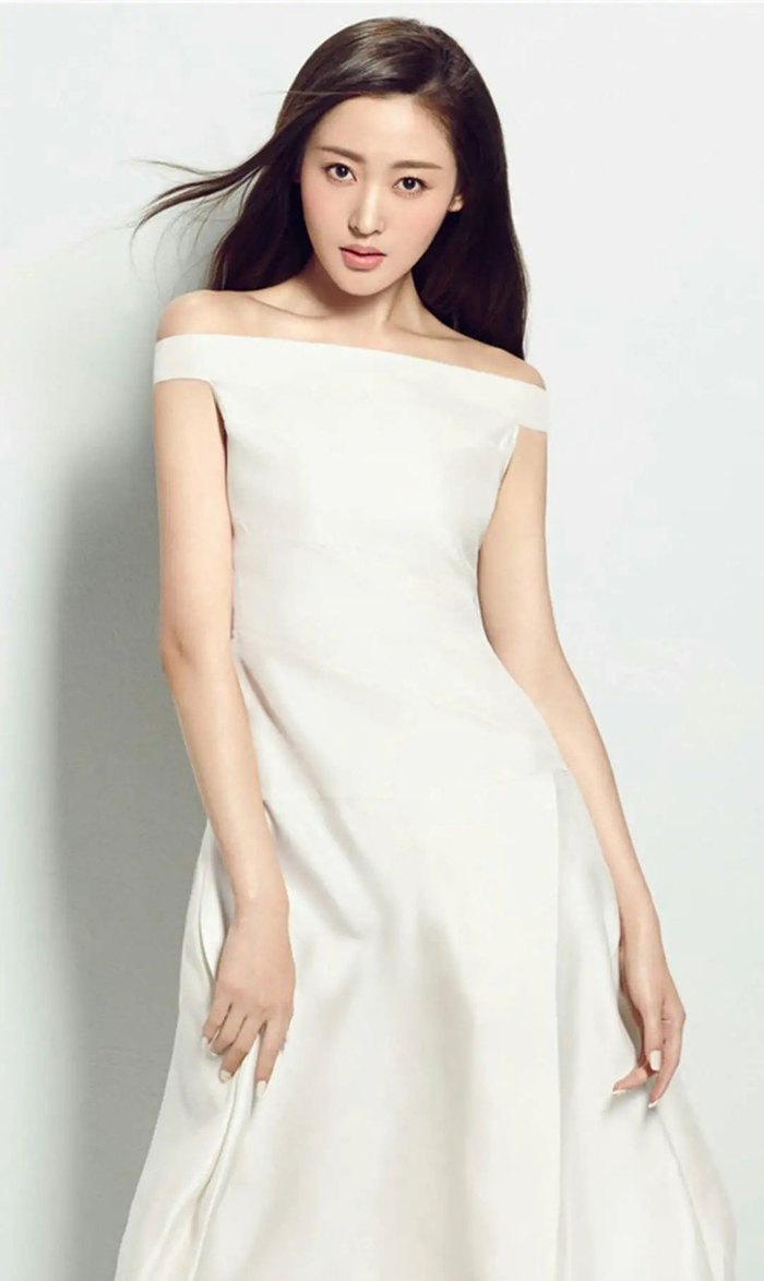 女星张天爱个人写真合集时尚优雅清新唯美