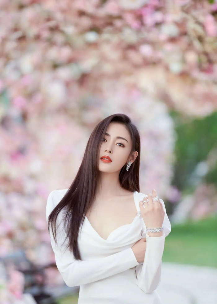 女星张天爱个人写真合集时尚优雅清新唯美