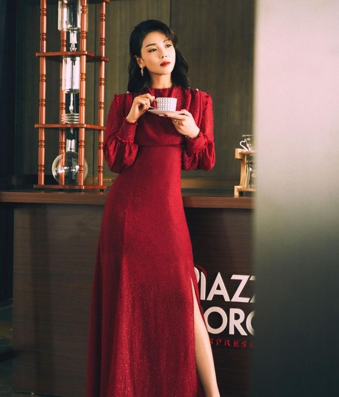没气场怎么穿出气质?效仿刘涛穿搭,咱也能变精致__财经头条__新浪财经
