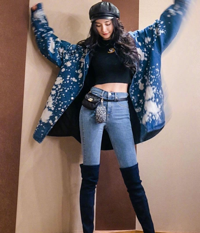 马丽当妈后状态真好,穿牛仔外套配破洞牛仔裤,比生娃前更年轻__财经