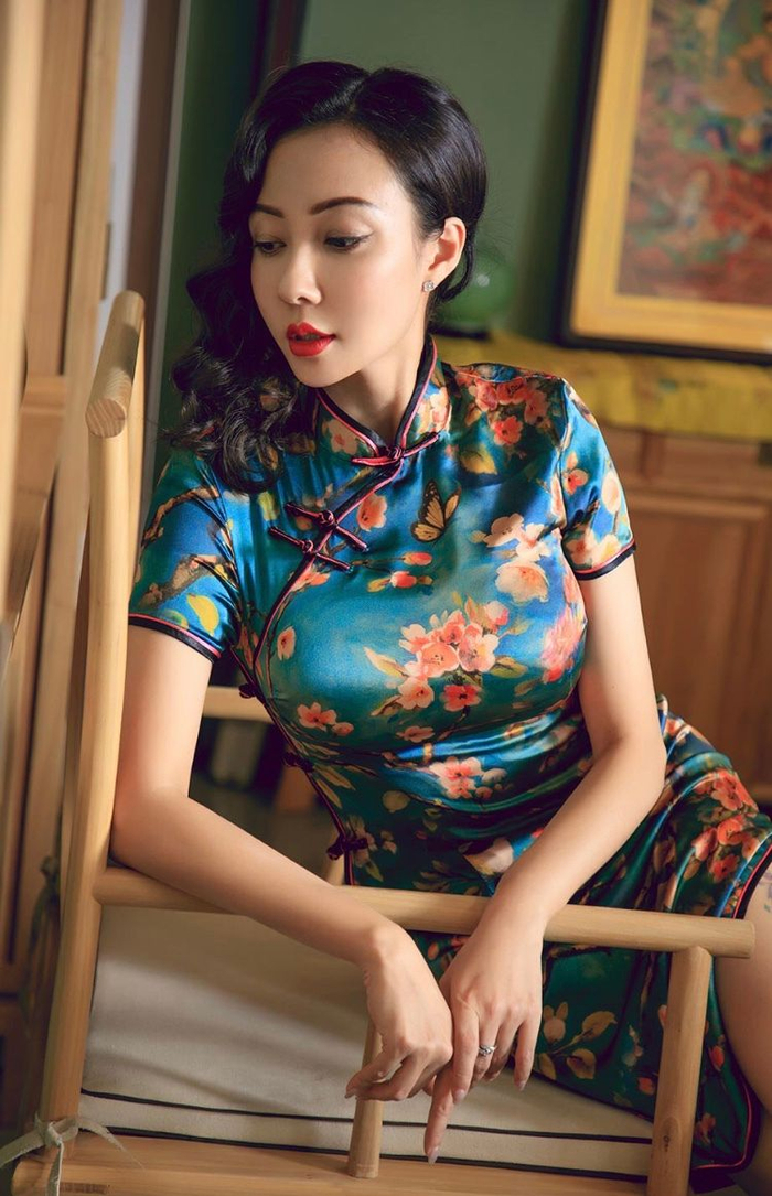 古典韵味的果儿Victoria，端庄大方