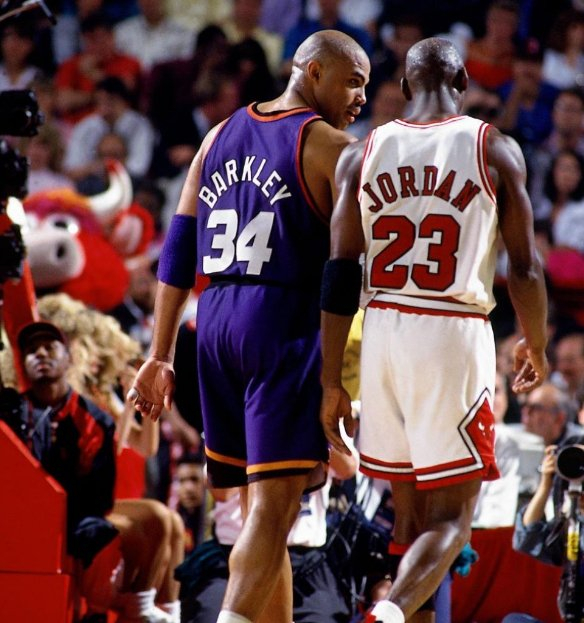 1米98的巴克利不仅仅拿到过mvp,而且还拿到过篮板王