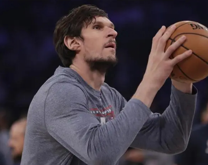 火箭队签约35岁的博班,后者休赛期苦练,一身肌肉令人惊叹|博班|火箭队