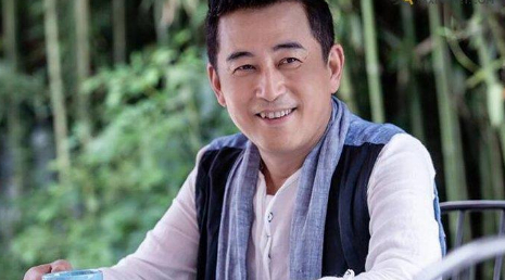 王志飞结过几次婚 与张歆艺相恋七年却跟现任三天就领证