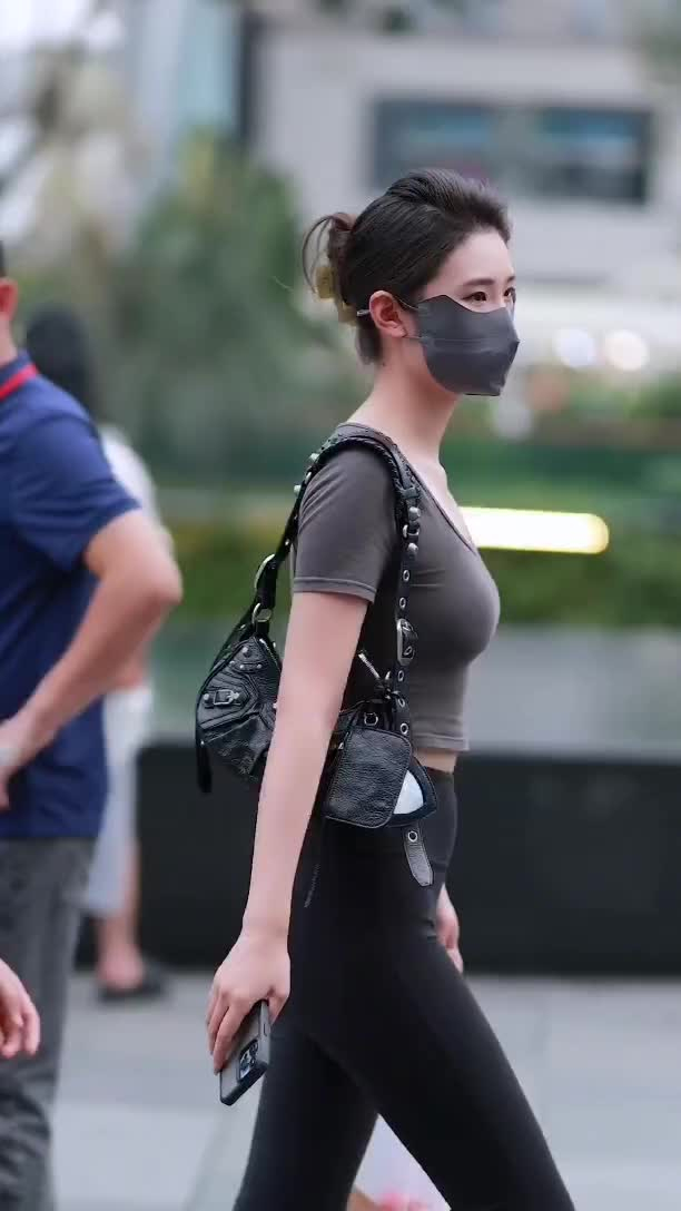 口罩美女街拍