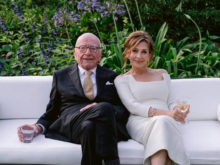 93岁传媒巨头默多克迎娶67岁新娘，第五次婚姻 默多克 婚礼 订婚 朱科娃 埃琳娜 第3张