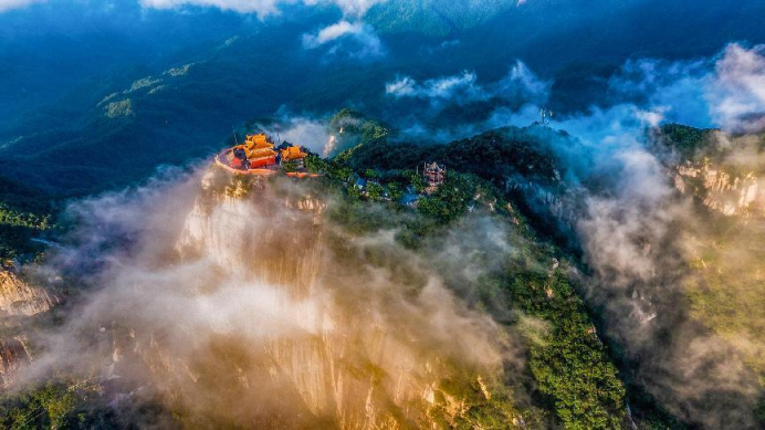 李海朝:南召五朵山,梦幻之境