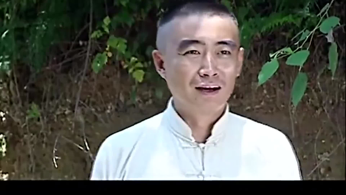 一场尔虞我诈的权力争夺