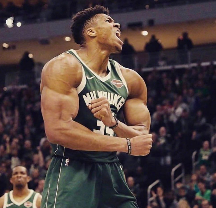 美媒认为字母哥不提前续约的4个理由,分析到位啊|字