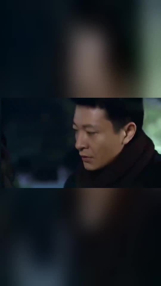 生死相依:余达升回家发现老婆不在,不料往窗外一看顿时大怒!