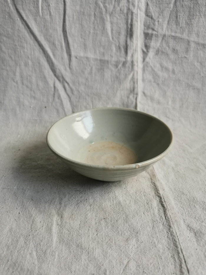 元代卵白釉小碗