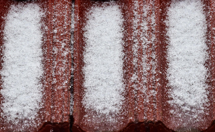 无锡下了雪珠,气象学名叫霰,2024年02月22日,锡