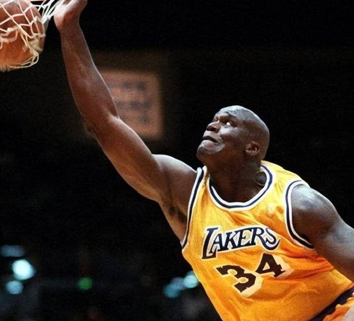 奥尼尔加盟热火队一样是辅佐韦德为何不留下来辅佐科比呢