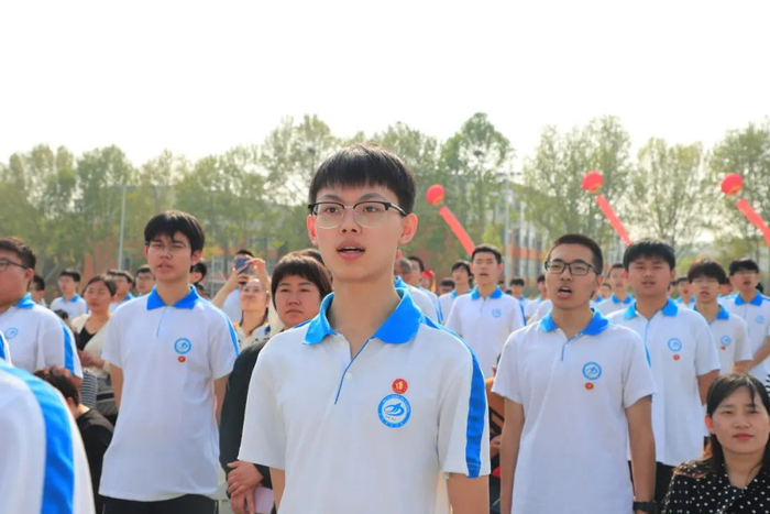 怀鸿鹄之志,展骐骥之跃,武邑宏达学校举行第十七届成人礼