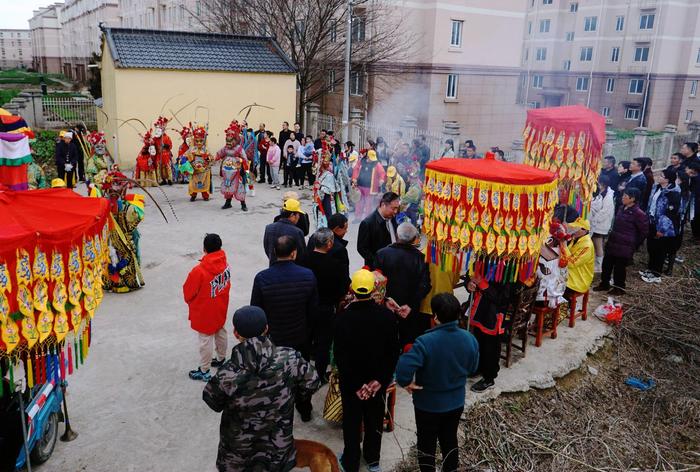 時斷時興,但在民間始終保留有古老神秘的儺祭儀式和古老的儺廟