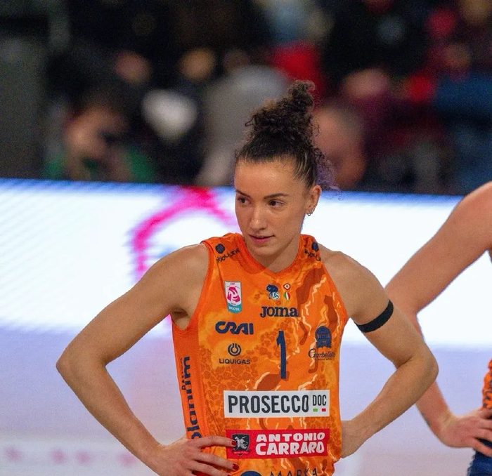 意甲联赛朱婷再有出色表现，助科内利亚诺连胜！加比发挥拉胯