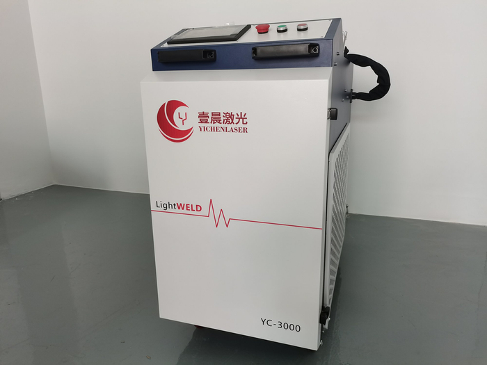 到底多少钱才能买到熔深厚度合适的大功率手持激光焊机壹晨激光